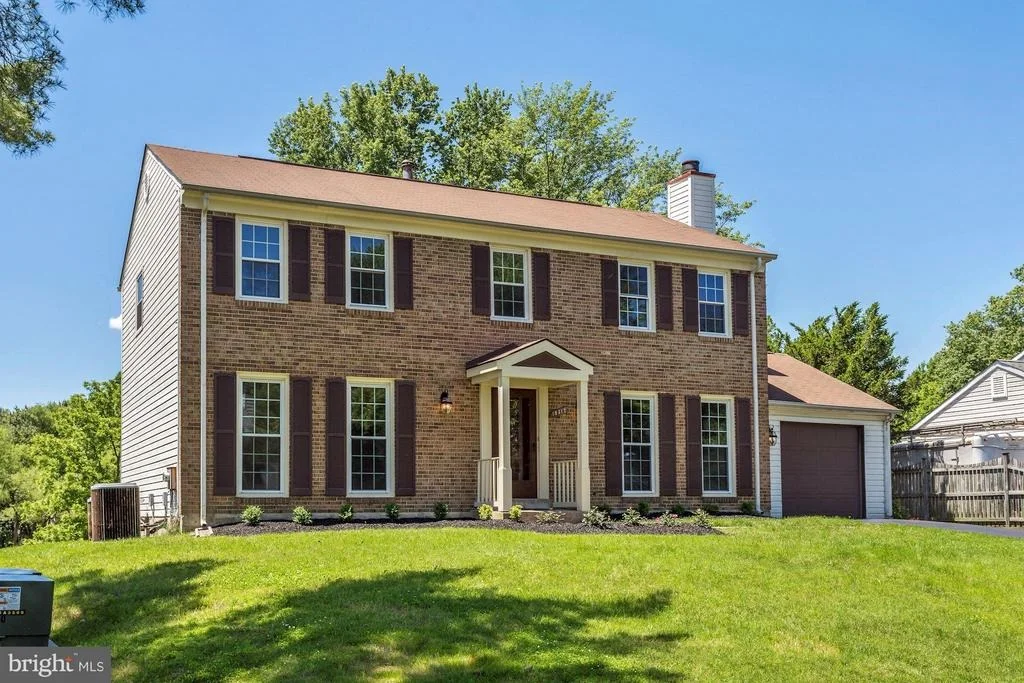 Photo of 18312 QUEEN ELIZABETH DRIVE