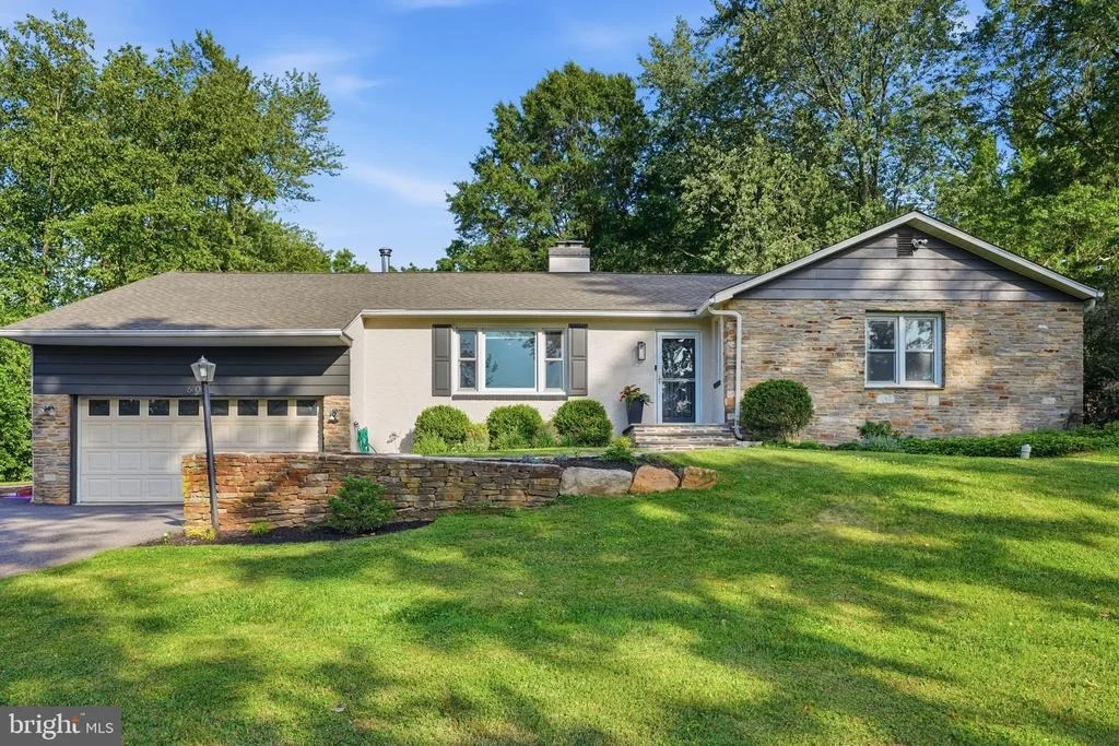 Photo of 607 MCKEAN ROAD