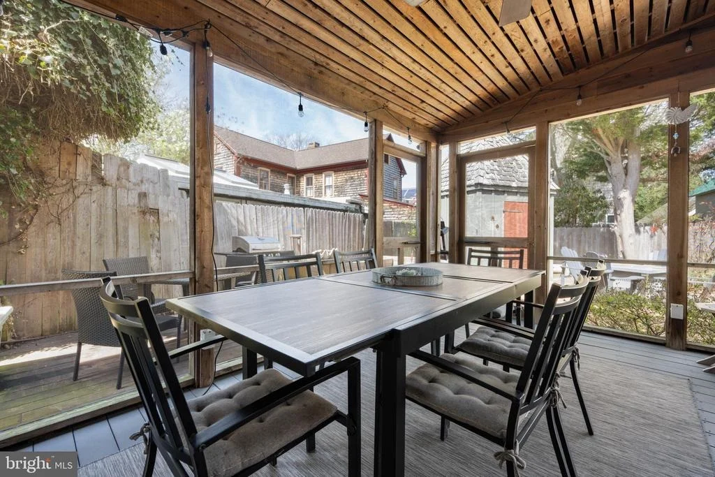 Photo of 211 W 4TH STREET
