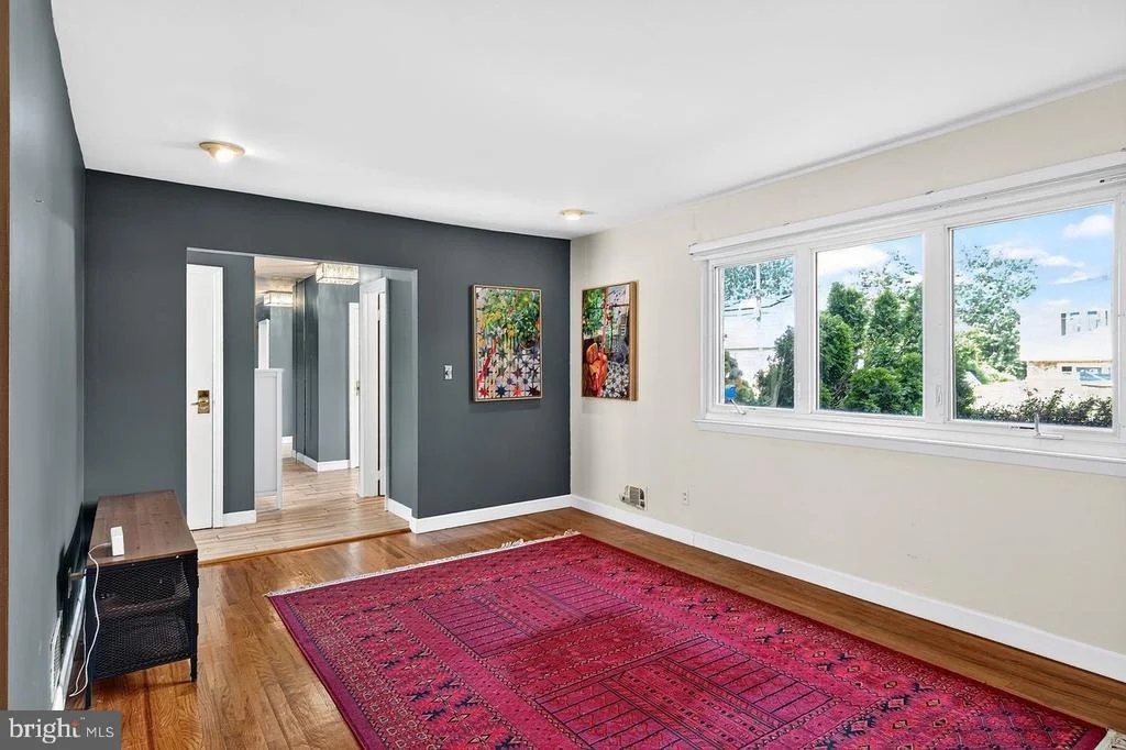 Photo of 717 DORIS TERRACE
