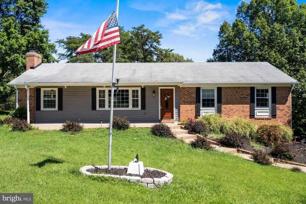 Photo of 5540 OLIVER LANE