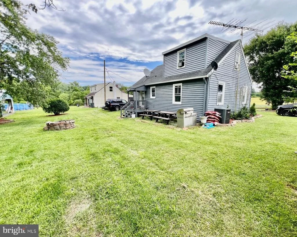 Photo of 10537 JAMES MADISON HIGHWAY
