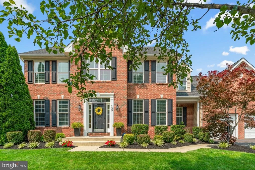Photo of 439 UNIVERSITY DRIVE