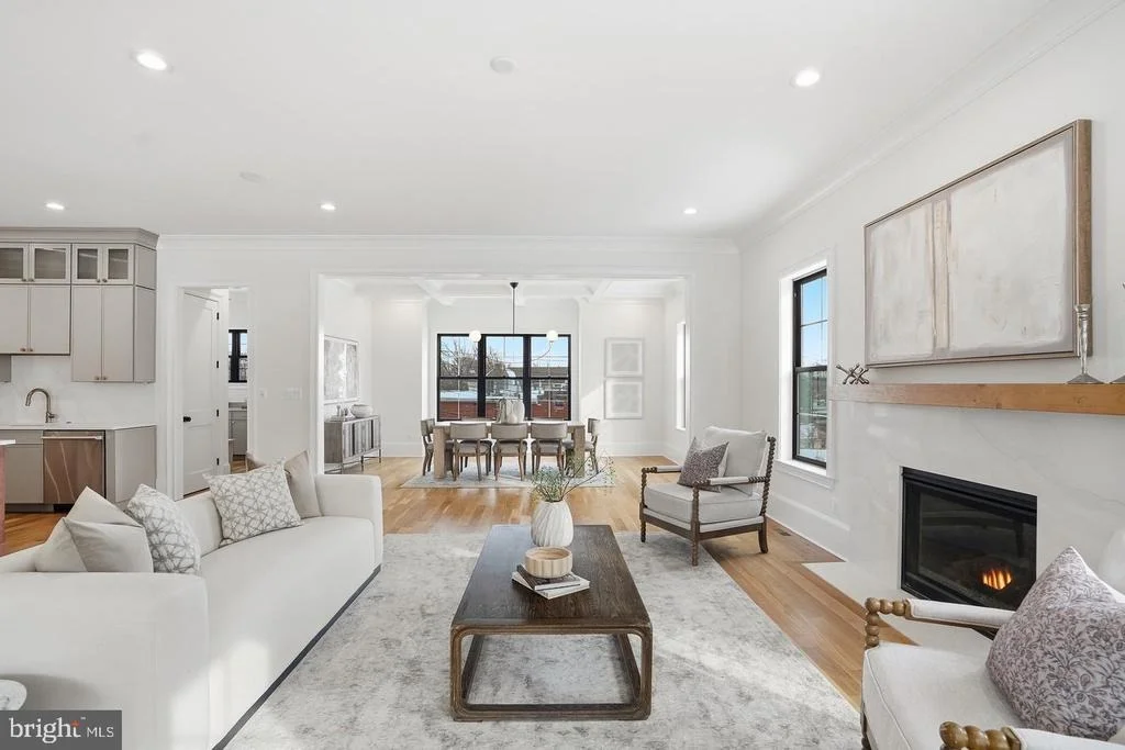 Photo of 6512 WILLIAMSBURG BOULEVARD