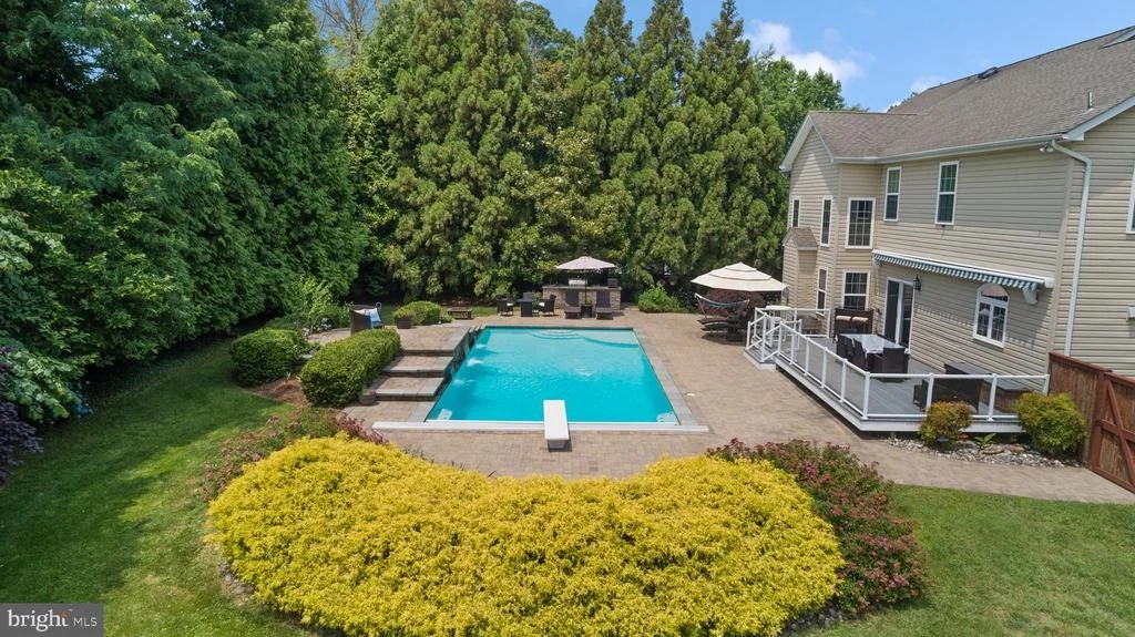 Photo of 3325 COX ROAD