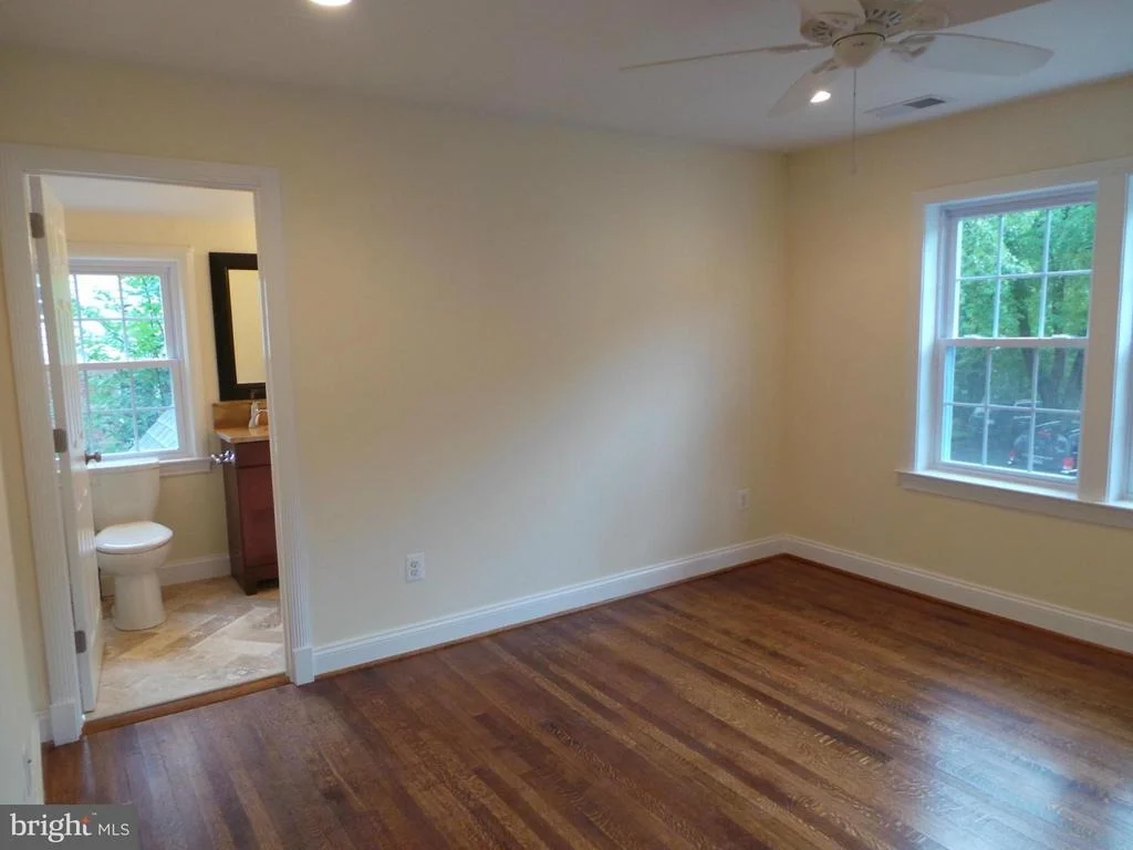 Photo of 1508 OAKCREST DRIVE