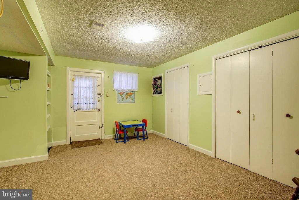Photo of 416 LAMBERTON DRIVE