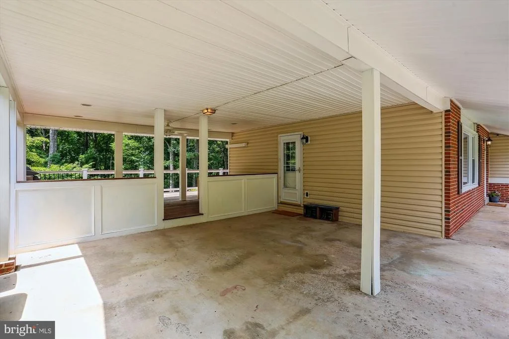 Photo of 11816 LONGDRAFT COURT