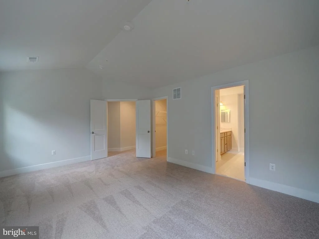 Photo of 9429 FAIRVIEW AVENUE