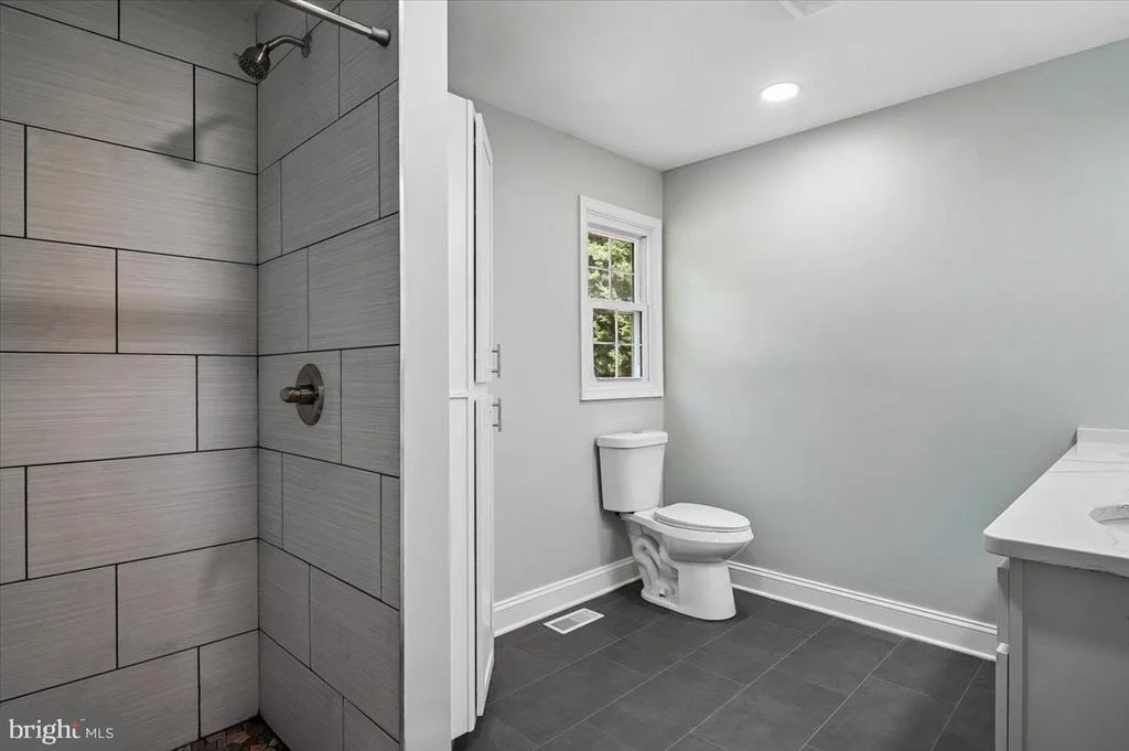 Photo of 8814 LAFAYETTE DRIVE