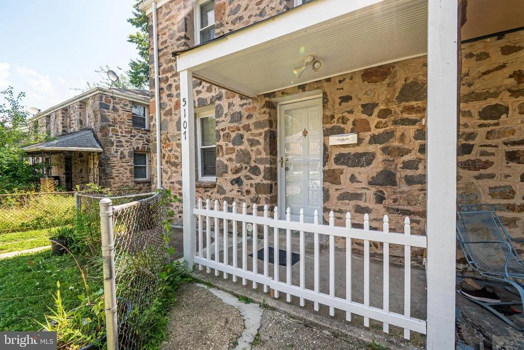Photo of 5107 LAUREL AVENUE