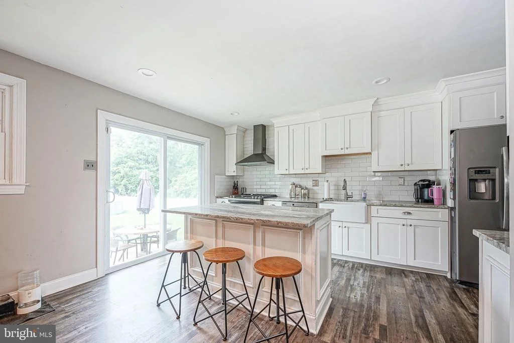 Photo of 2 BROADVIEW AVENUE