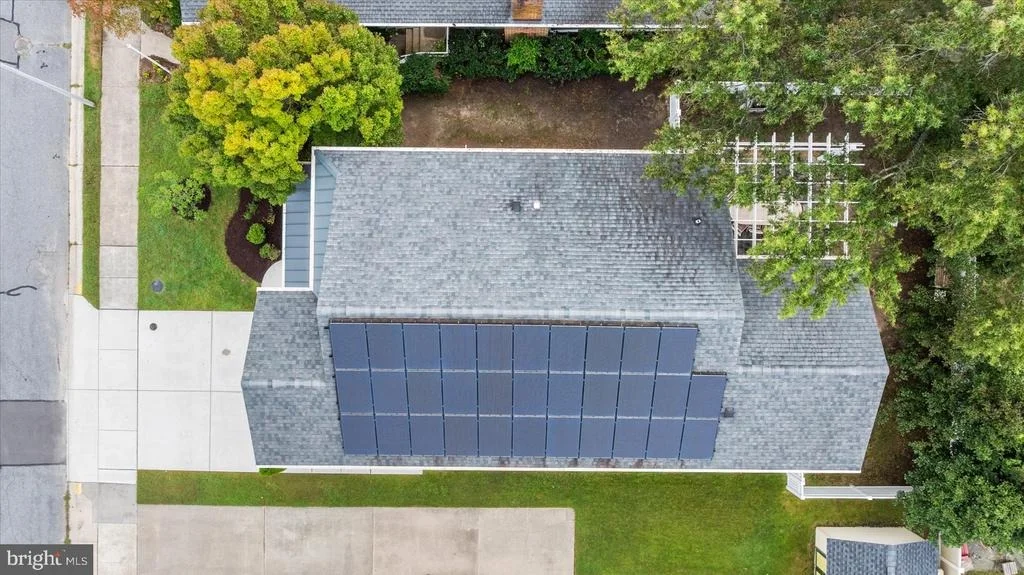 Photo of 302 LAUREL STREET