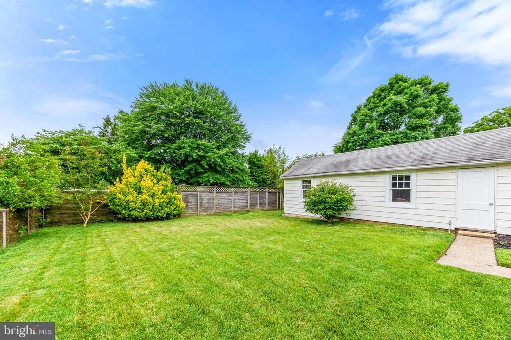 Photo of 1257 CIRCLE DRIVE
