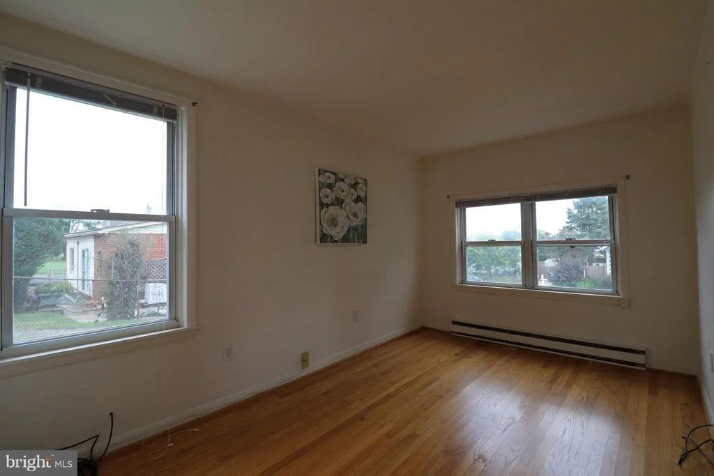 Photo of 5 KING AVENUE