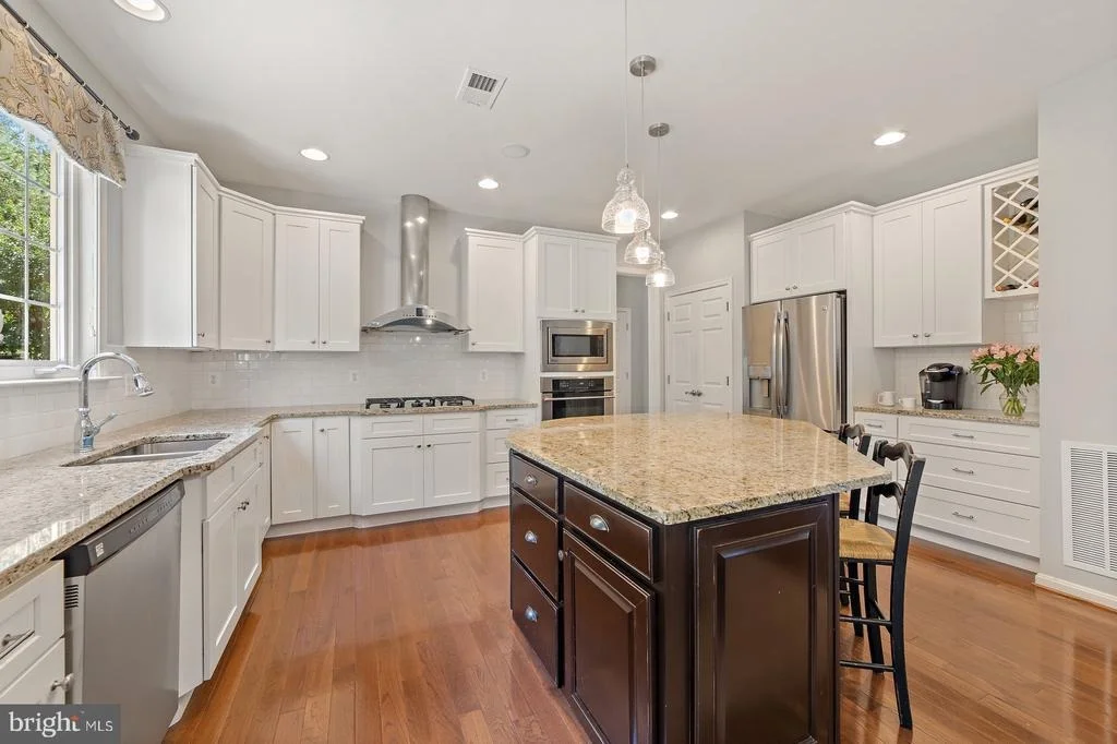 Photo of 6905 MILL VALLEY DRIVE