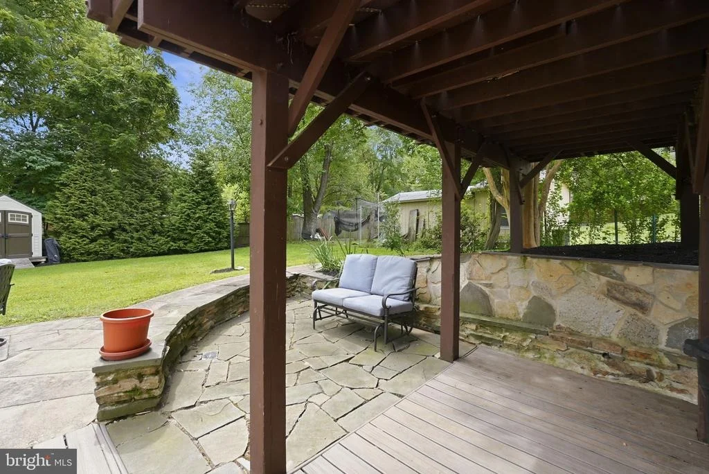 Photo of 2604 WOODEDGE ROAD