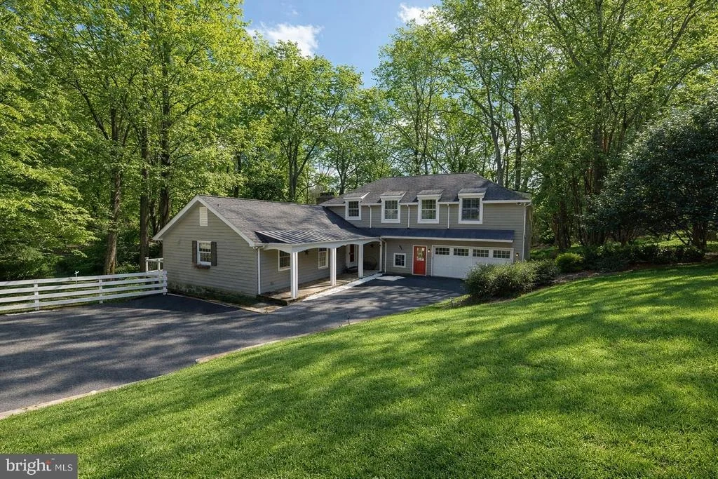 Photo of 901 NAVY ROAD