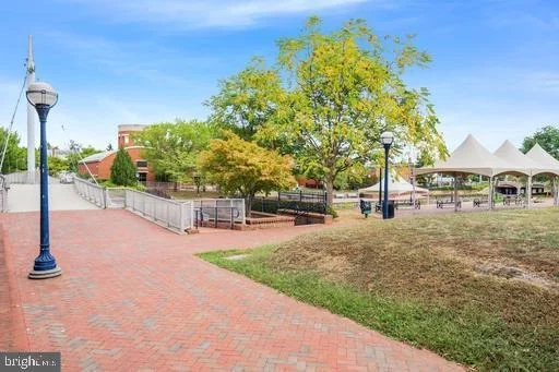 Photo of 729 TRAIL AVENUE