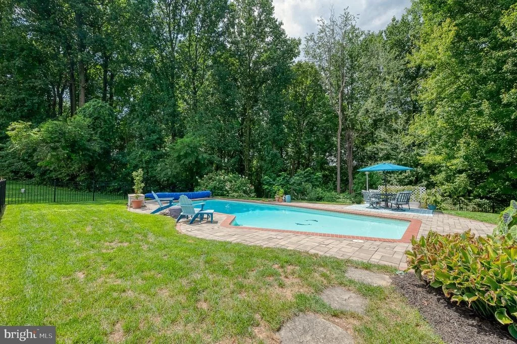 Photo of 105 BOWER LANE