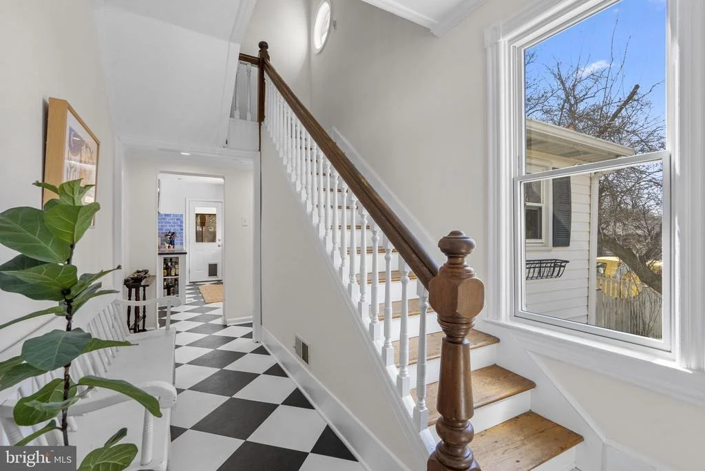 Photo of 212 DEARBORN AVENUE