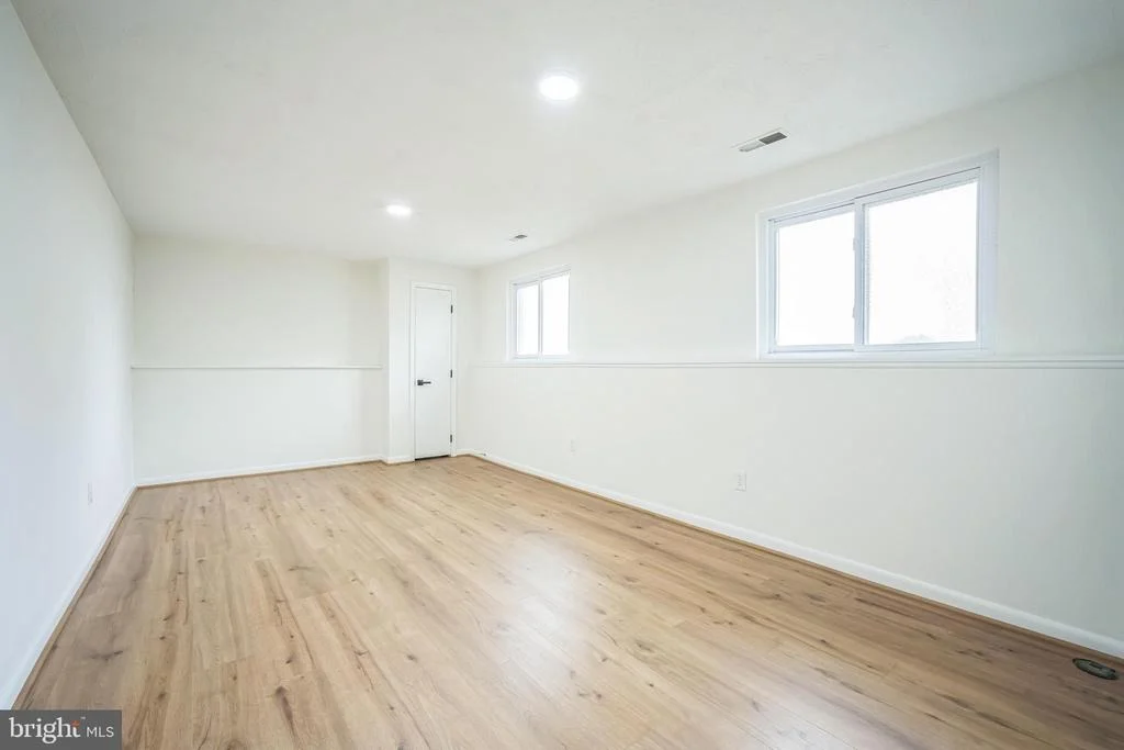 Photo of 1797 VALLEYSIDE DRIVE