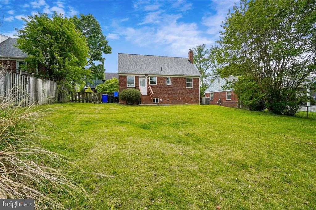 Photo of 4909 BANGOR DRIVE