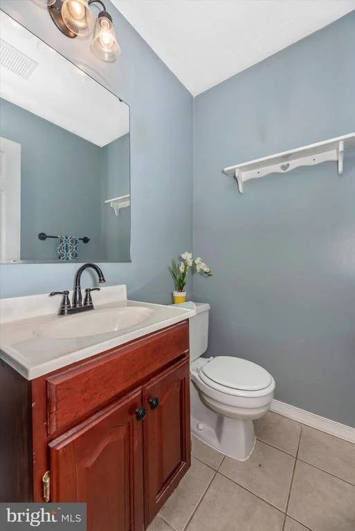 Photo of 484 HILLCREST DRIVE