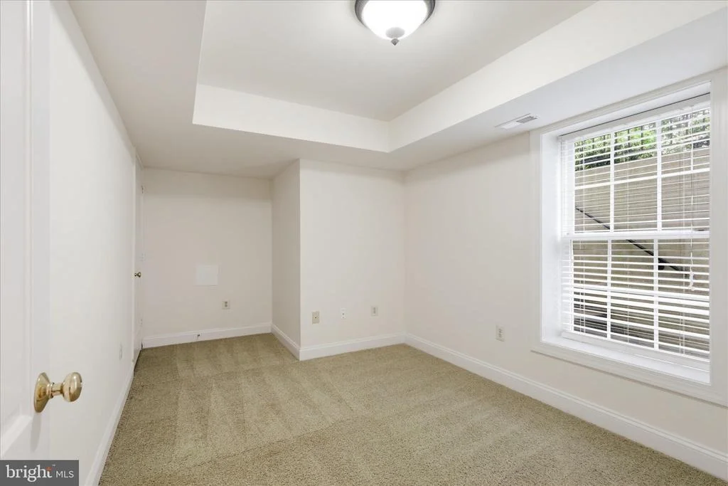 Photo of 8277 ROXBOROUGH LOOP