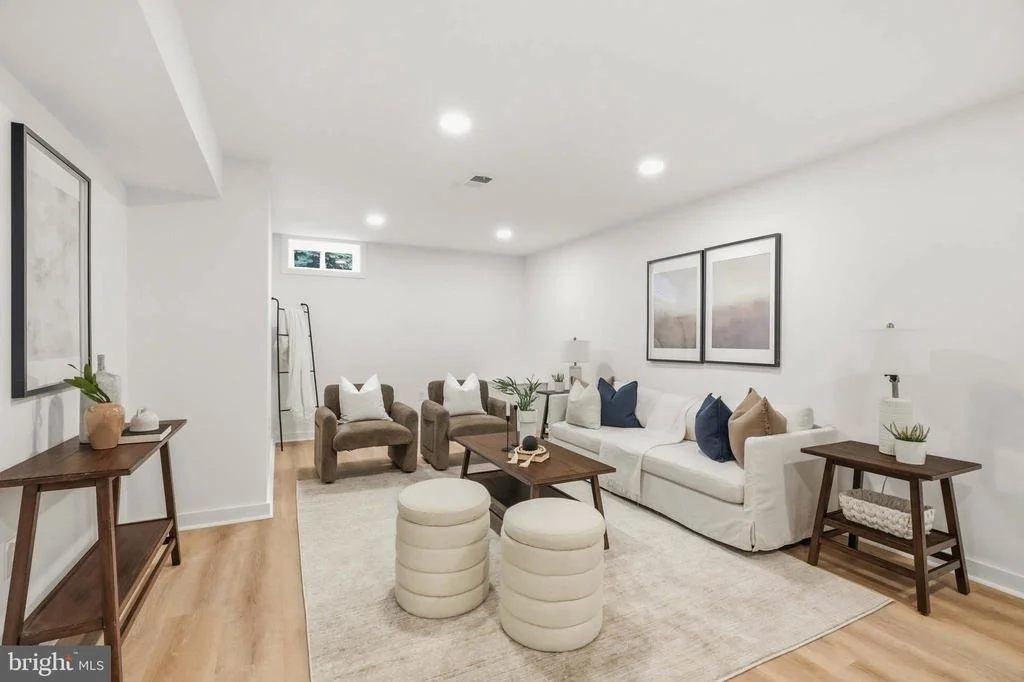 Photo of 109 SUNSET DRIVE