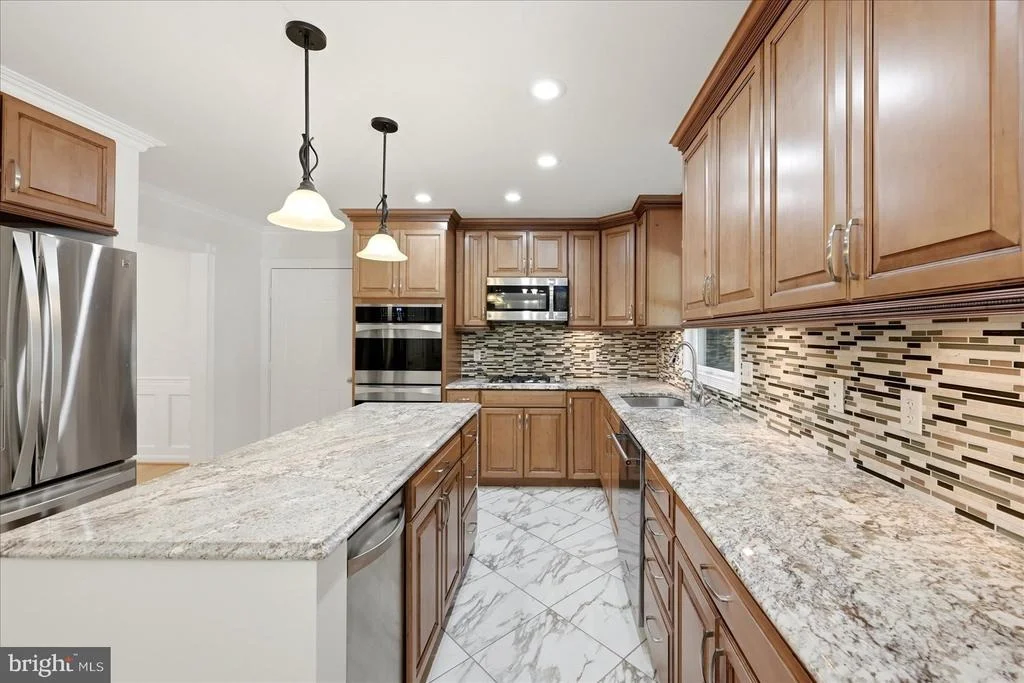 Photo of 9516 PRIMROSE LANE