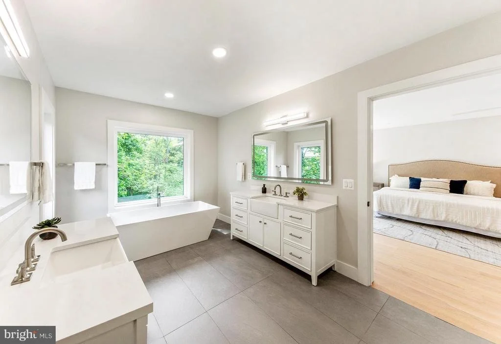 Photo of 3706 SPRING STREET