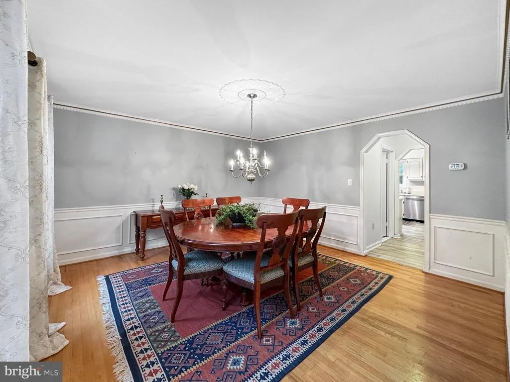 Photo of 325 SOAPSTONE LANE