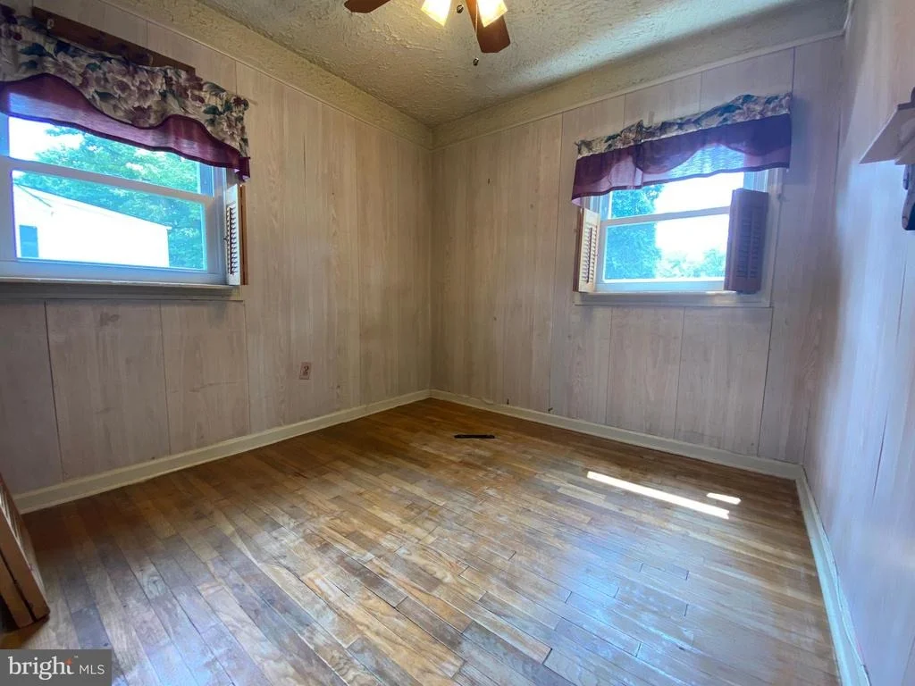 Photo of 4512 FURMAN ROAD
