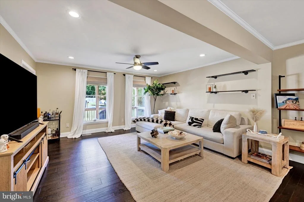 Photo of 1292 SWAN DRIVE