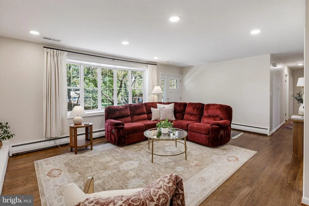 Photo of 10209 DONLEIGH DRIVE