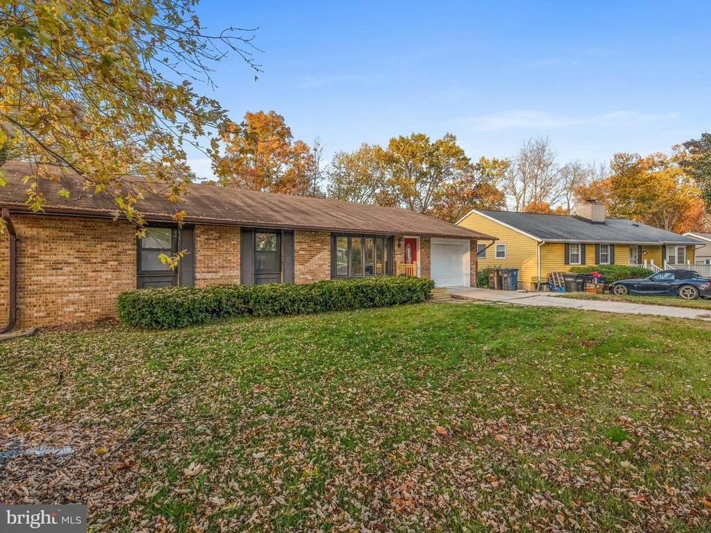 Photo of 8518 BRIARCROFT LANE