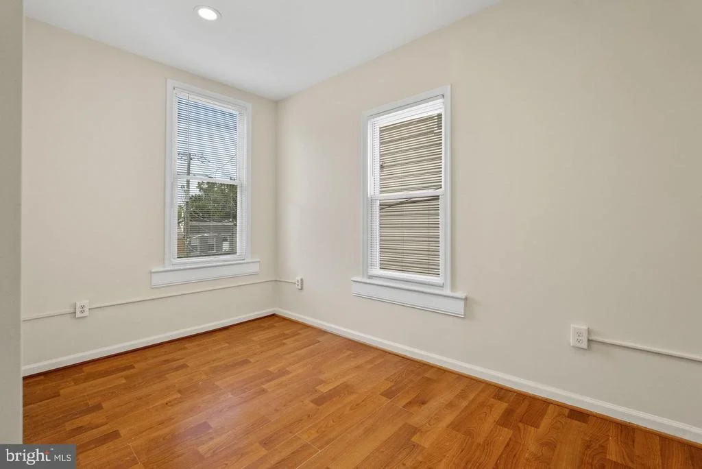 Photo of 1222 TALBERT STREET SE