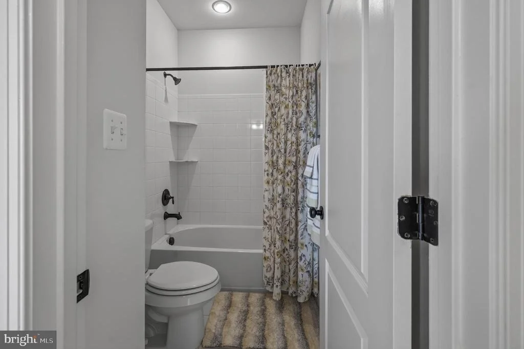 Photo of 1315 VOLUNTEER DRIVE