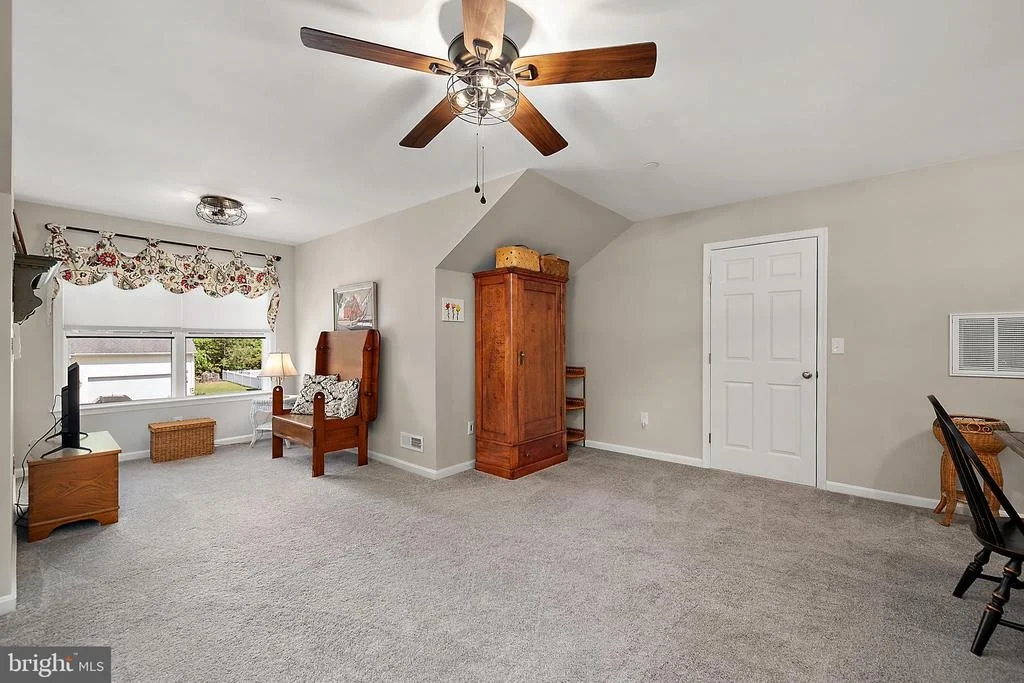 Photo of 6098 TARRY TOWN ROAD