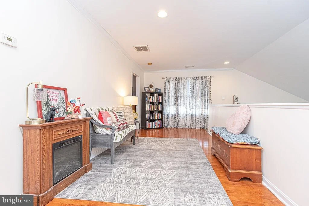 Photo of 207 ENTERPRISE DRIVE