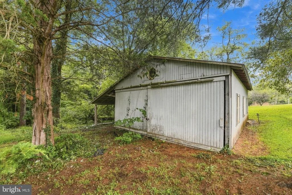 Photo of 19260 ROLLING HILLS DRIVE