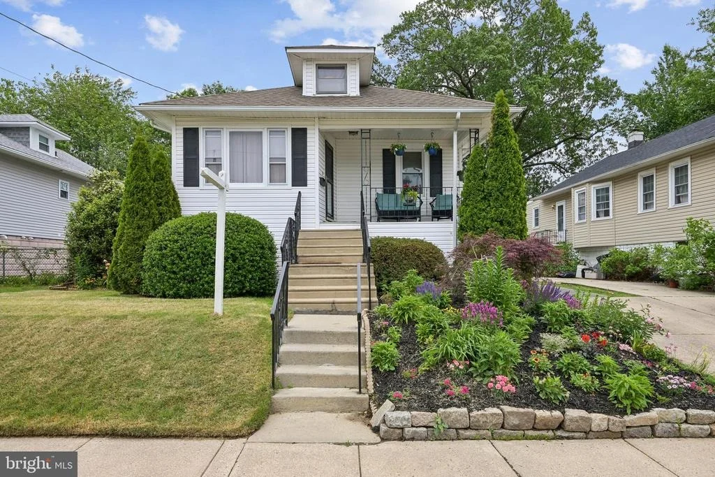 Photo of 211 BARLOW AVENUE