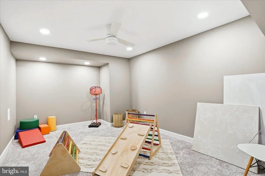 Photo of 2379 BEAR DEN ROAD