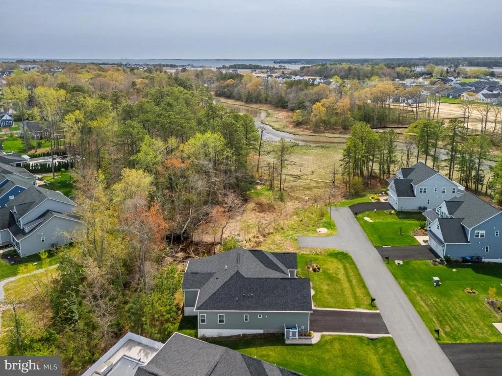 Photo of 16423 SAWGRASS DRIVE