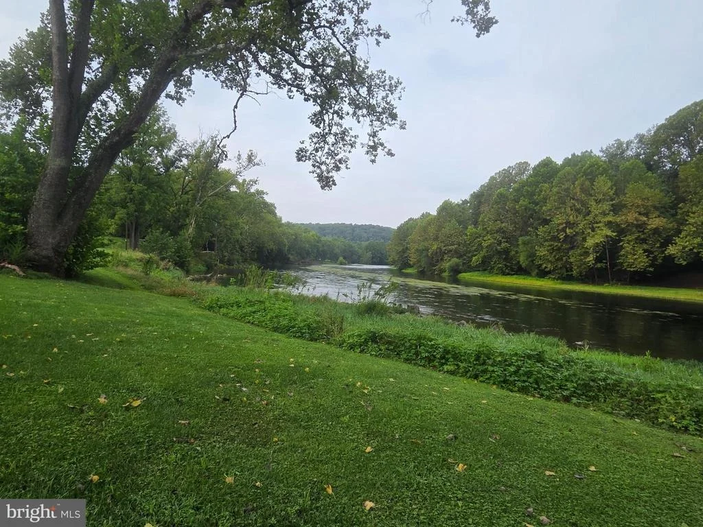 Photo of 39 & 37 WHISTLE LANE