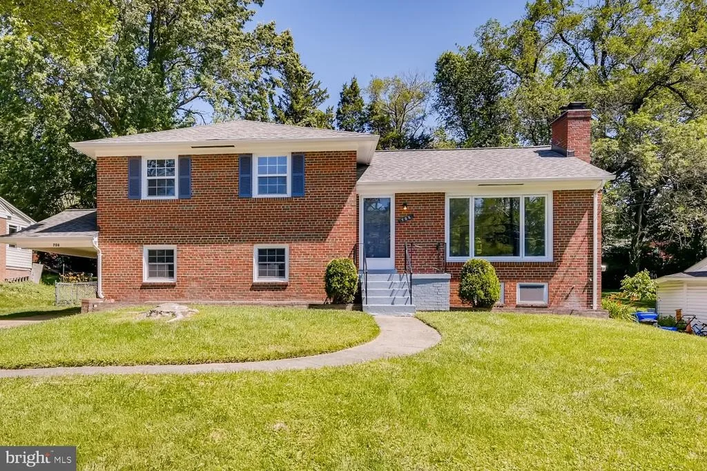 Photo of 706 VENICE DRIVE