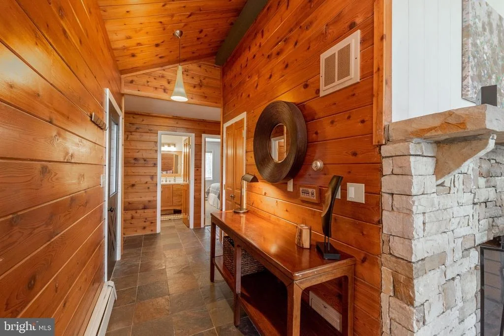 Photo of 106 LODGE CIRCLE