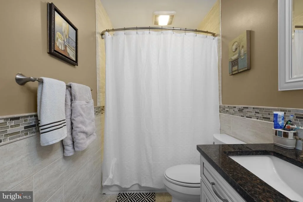 Photo of 805 LINDSEY MANOR LANE