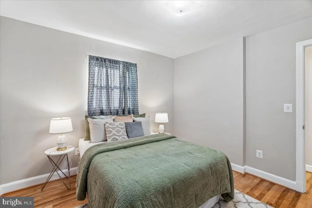 Photo of 10006 PORTLAND PLACE